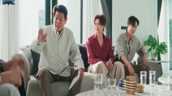 ESCROCHERIE ROMANTICA EPISODUL 12